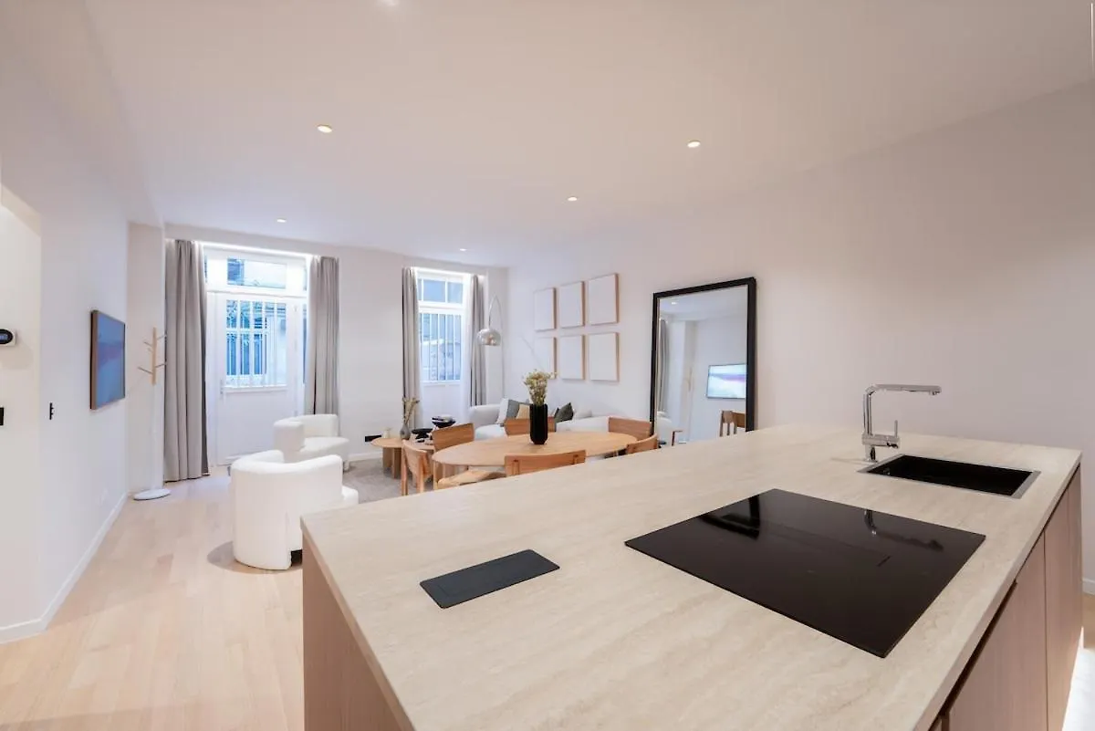 Lägenhet Large And Calm 2Br Apt With Ac & Patio Paris Frankrike
