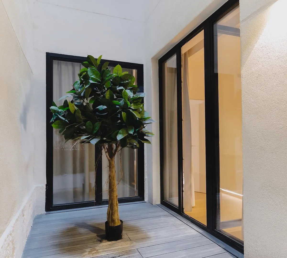 Large And Calm 2Br Apt With Ac & Patio Paris