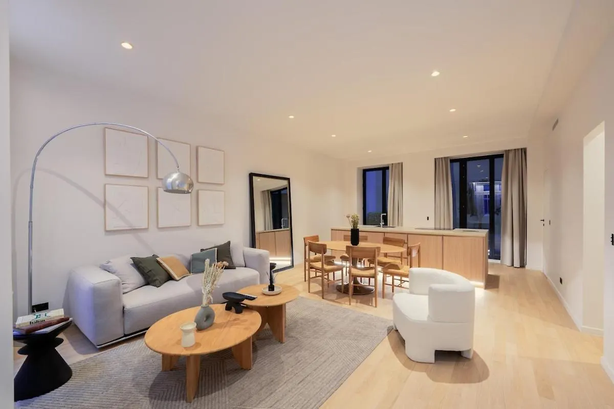 Large And Calm 2Br Apt With Ac & Patio Paris 0*,  Frankrike